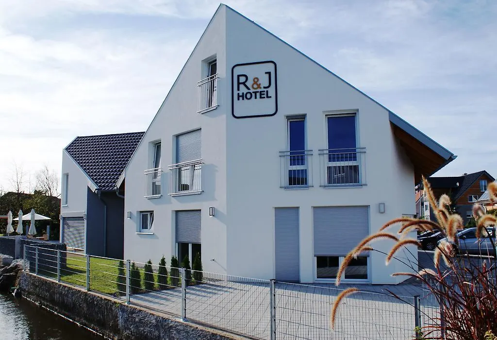 R&J Hotel-1