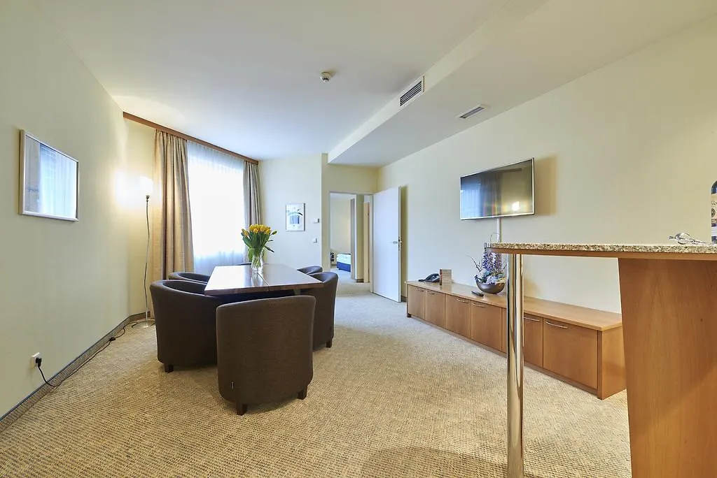 Starlight Suiten Hotel Budapest-1