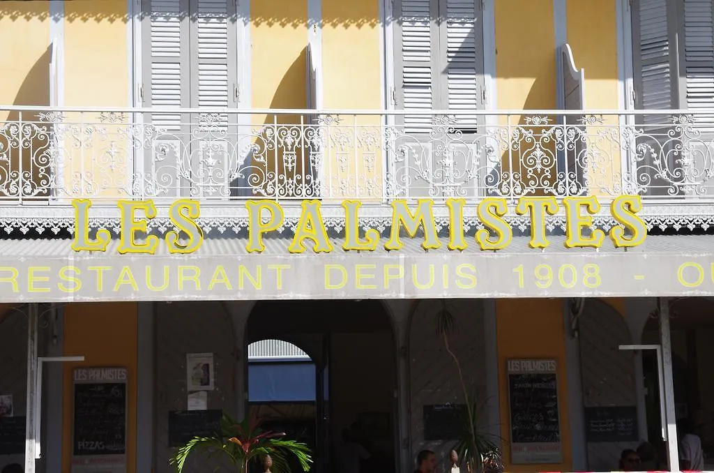 Hôtel des Palmistes-1