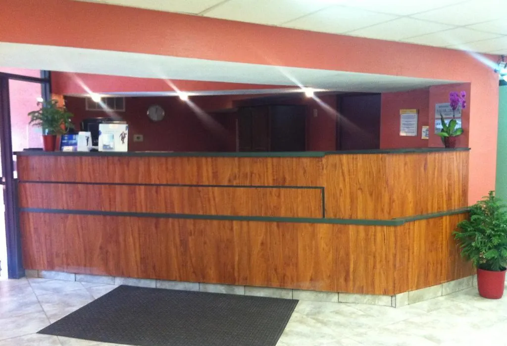 Days Inn By Wyndham Cleveland Lakewood-1