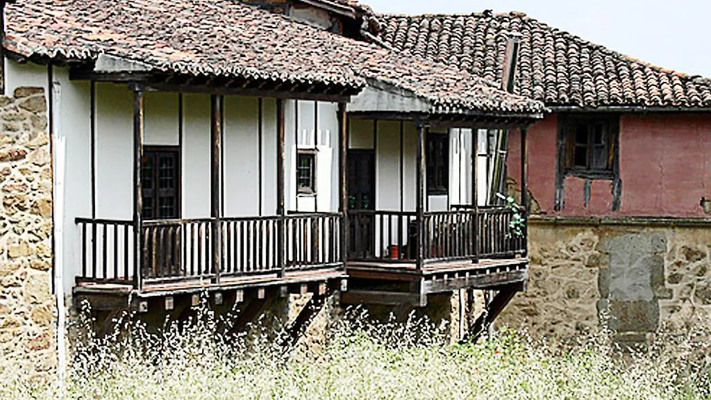 Hotel Moregón-1