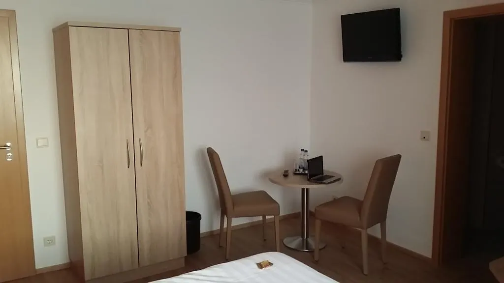 Hotel Rheinkrone-1