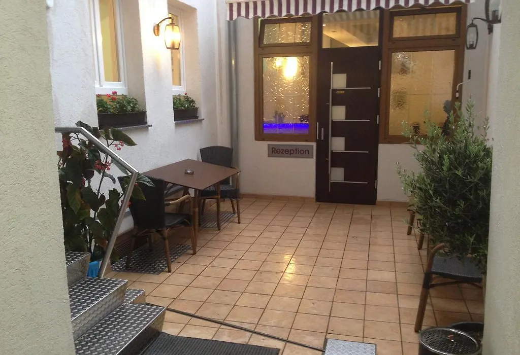 Hotel Rest Inn-1