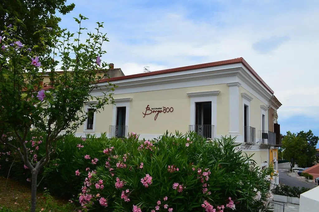 Borgo 800-1