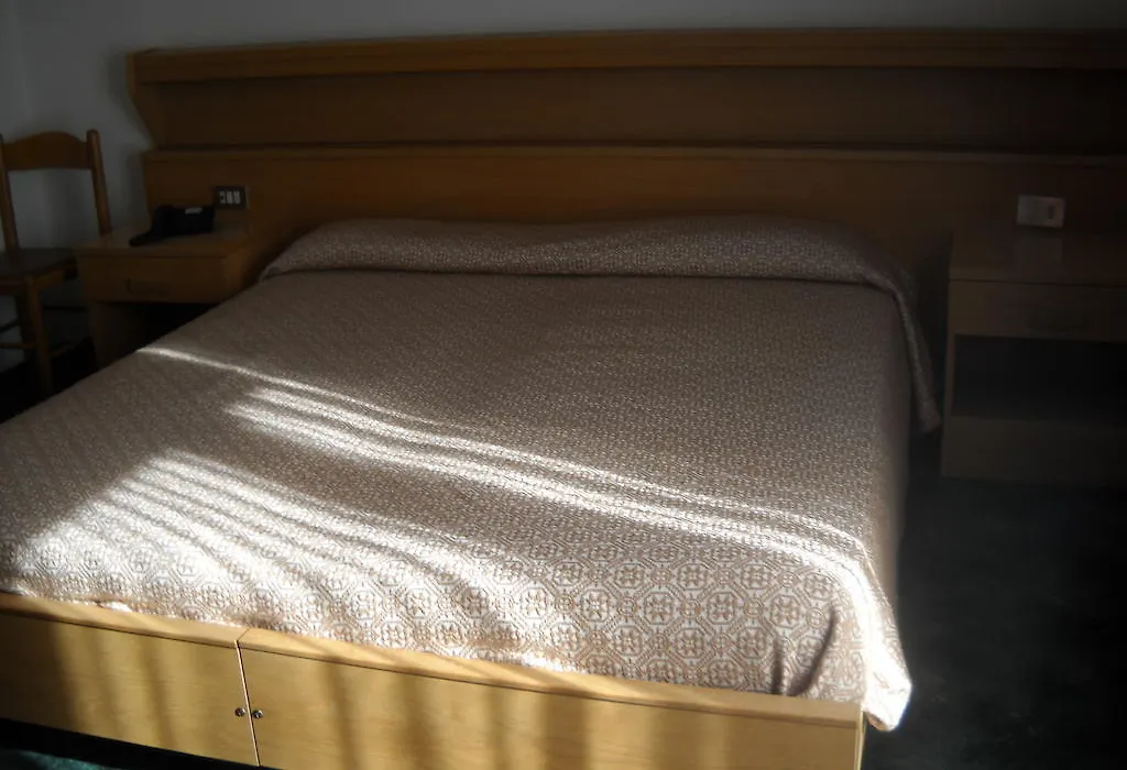 Albergo Chiara-1