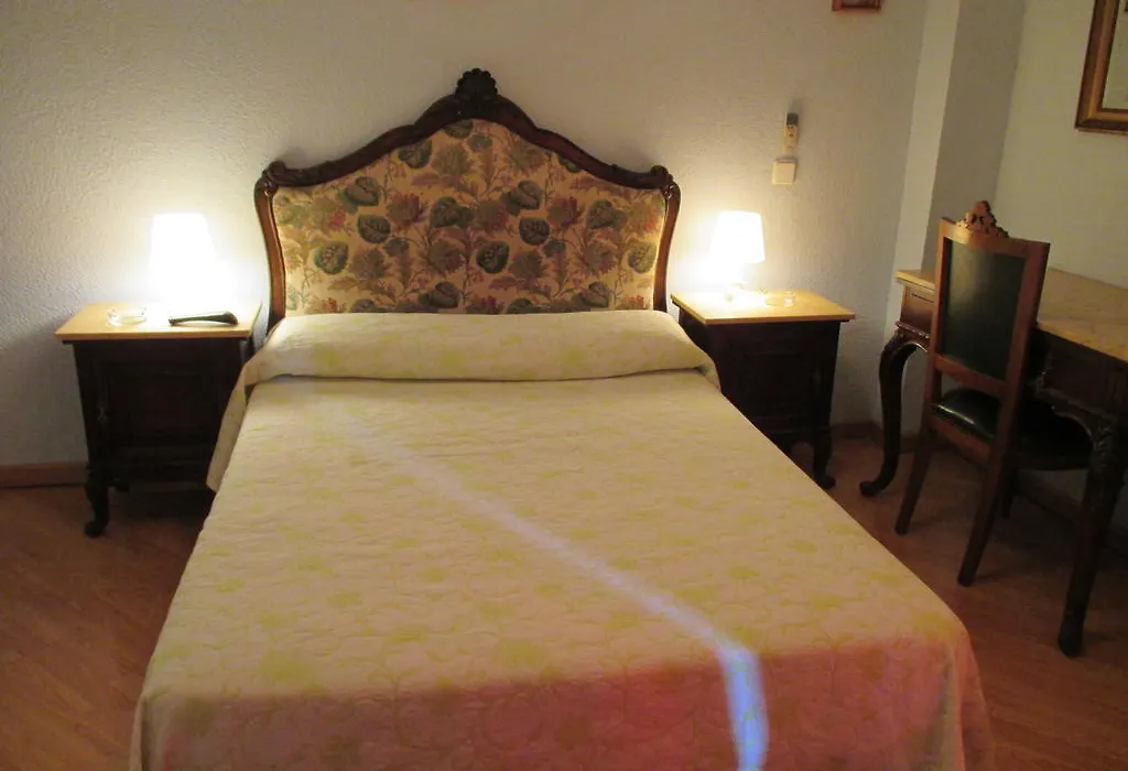 Hostal Pradillo-1