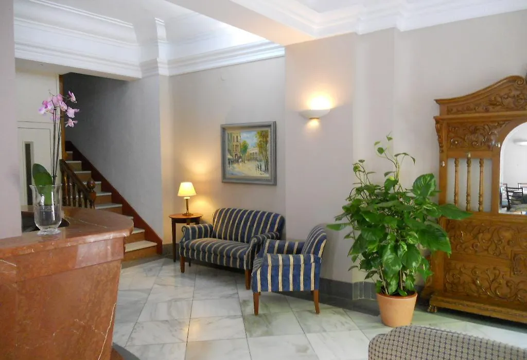 Hotel Paris-1