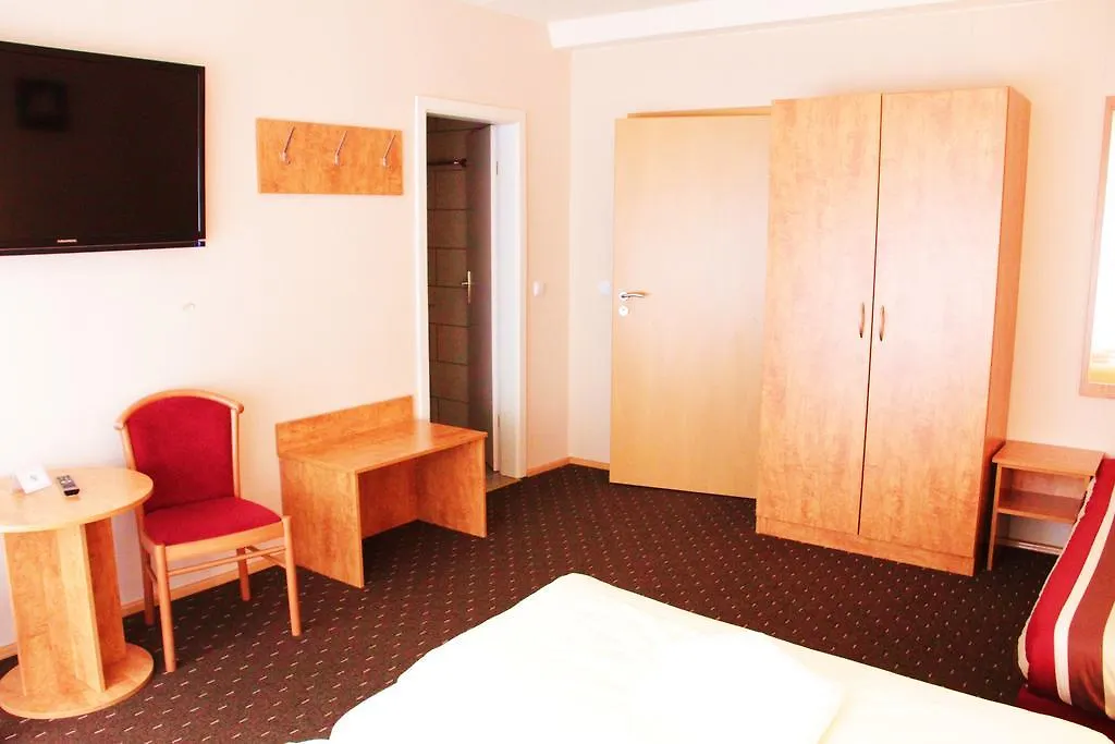 Hotel Holl-1