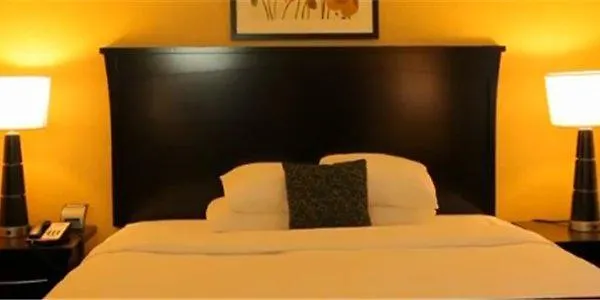 Crystal Inn Hotel & Suites - Logan-1