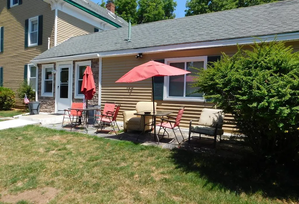 Emerald Isle Inn - Hampton-1