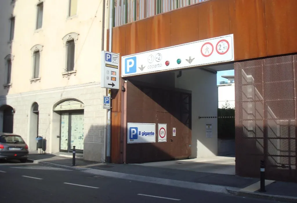 Green Bed Bergamo Guest House & Residence-1