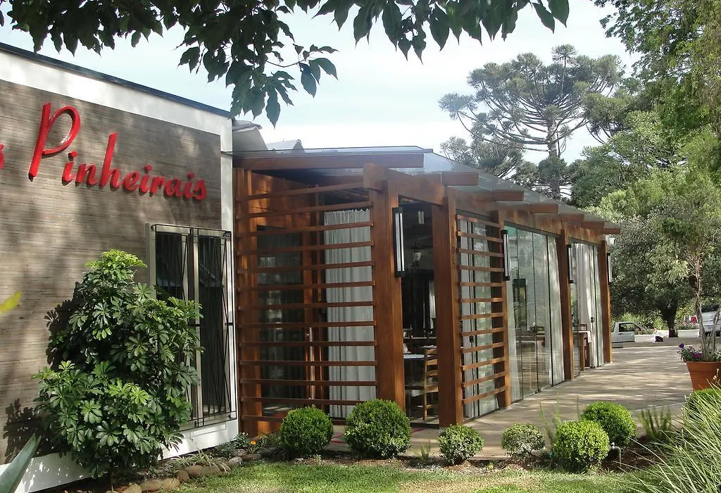 Pousada Dos Pinheirais-1