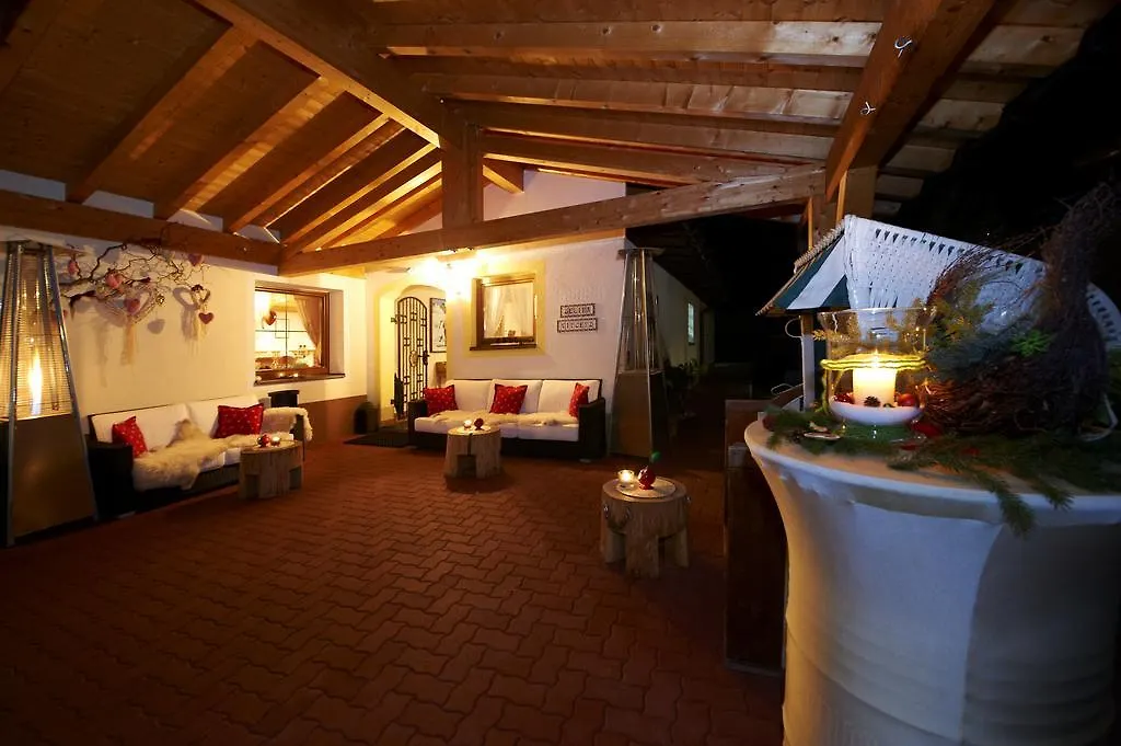 Hotel Garni Rauch-1