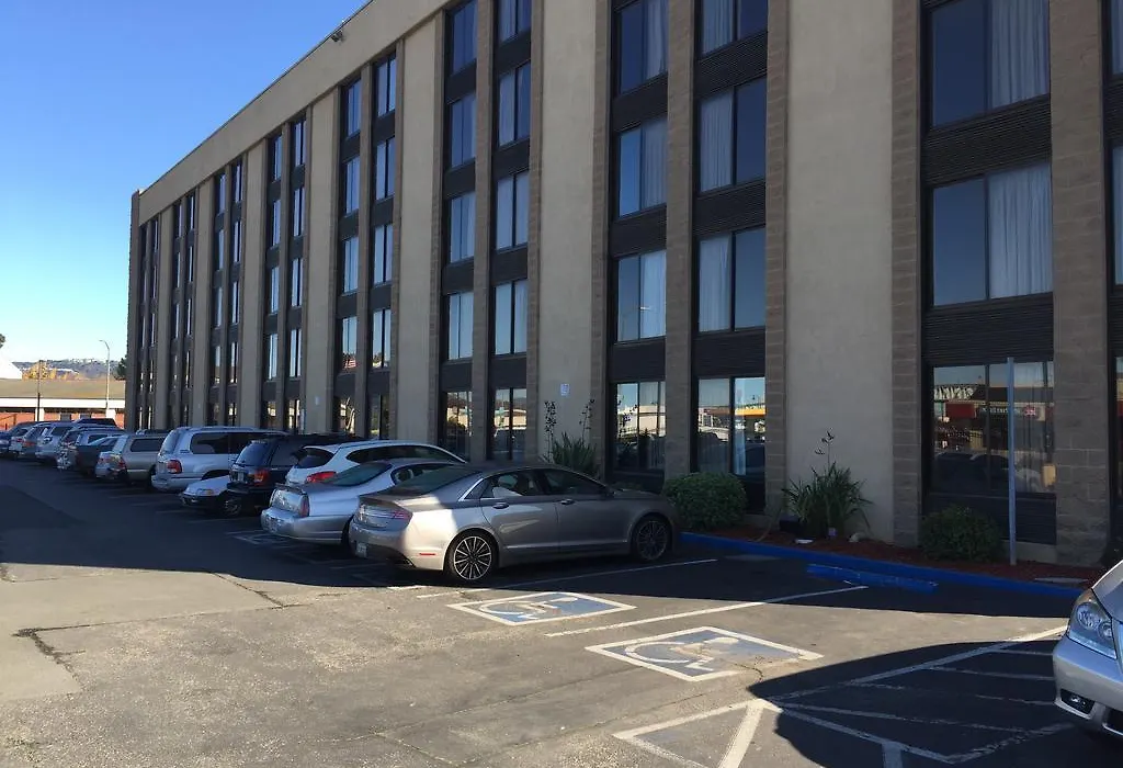 Days Hotel By Wyndham Oakland Airport-Coliseum-1