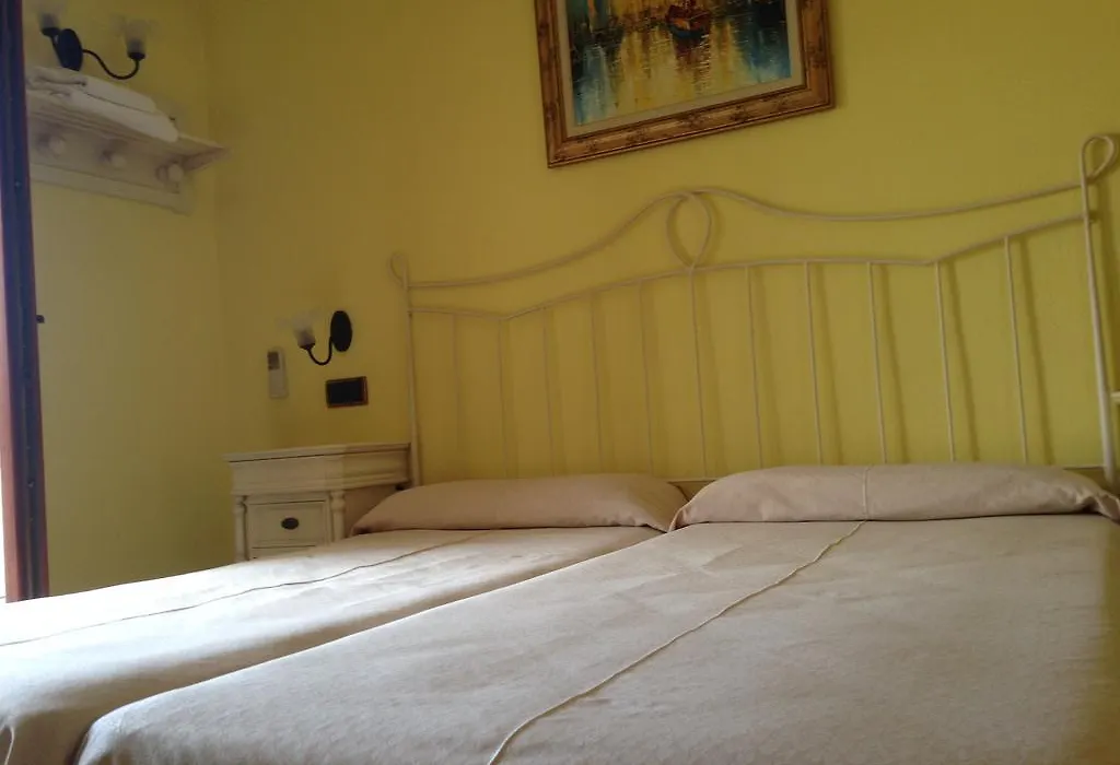 Hostal Aranda-1
