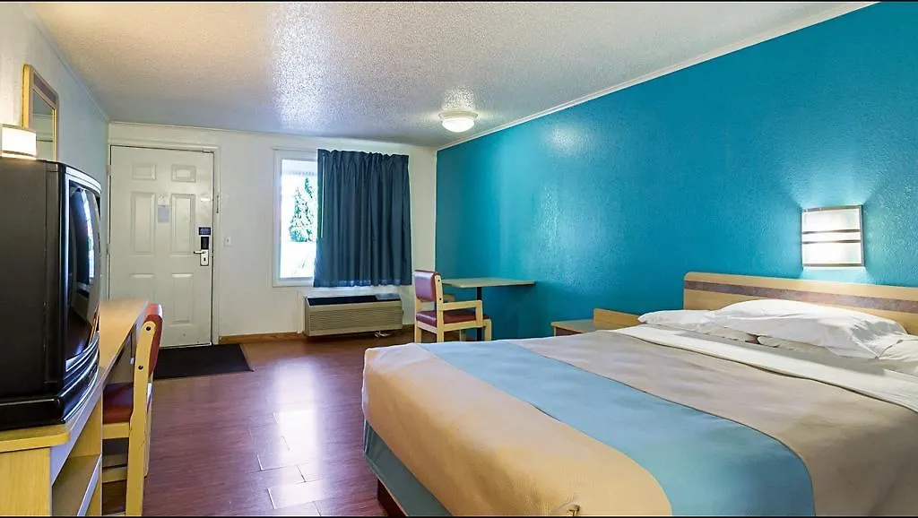 Motel 6 Bloomington Indiana University-1