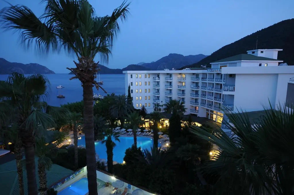 Tropical Hotel-1
