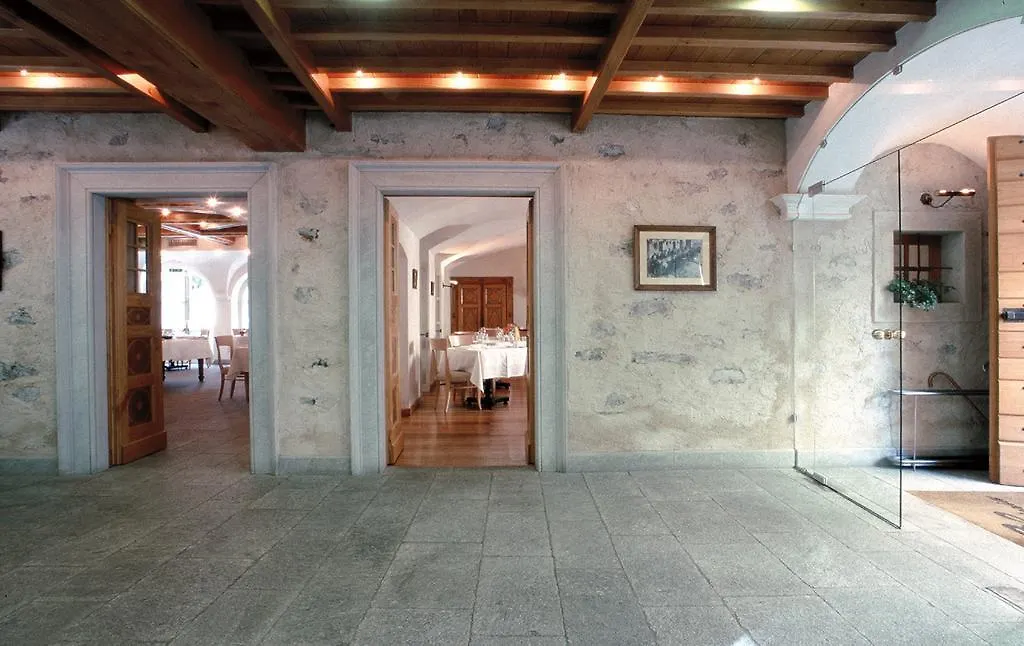 Hotel Margna-1