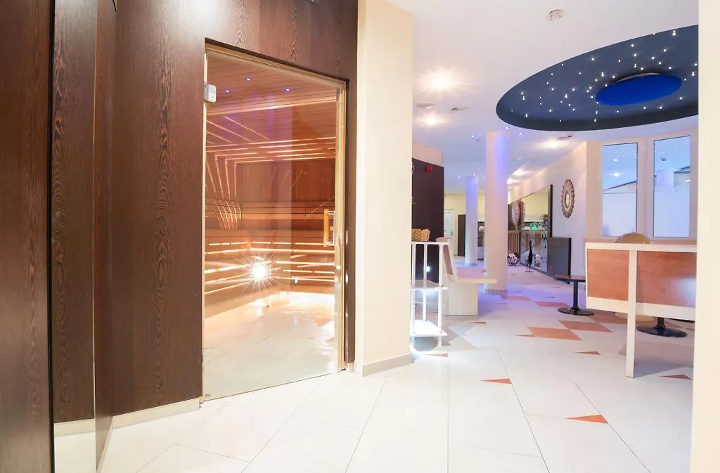 Hotel Amadeus Micheluzzi-1
