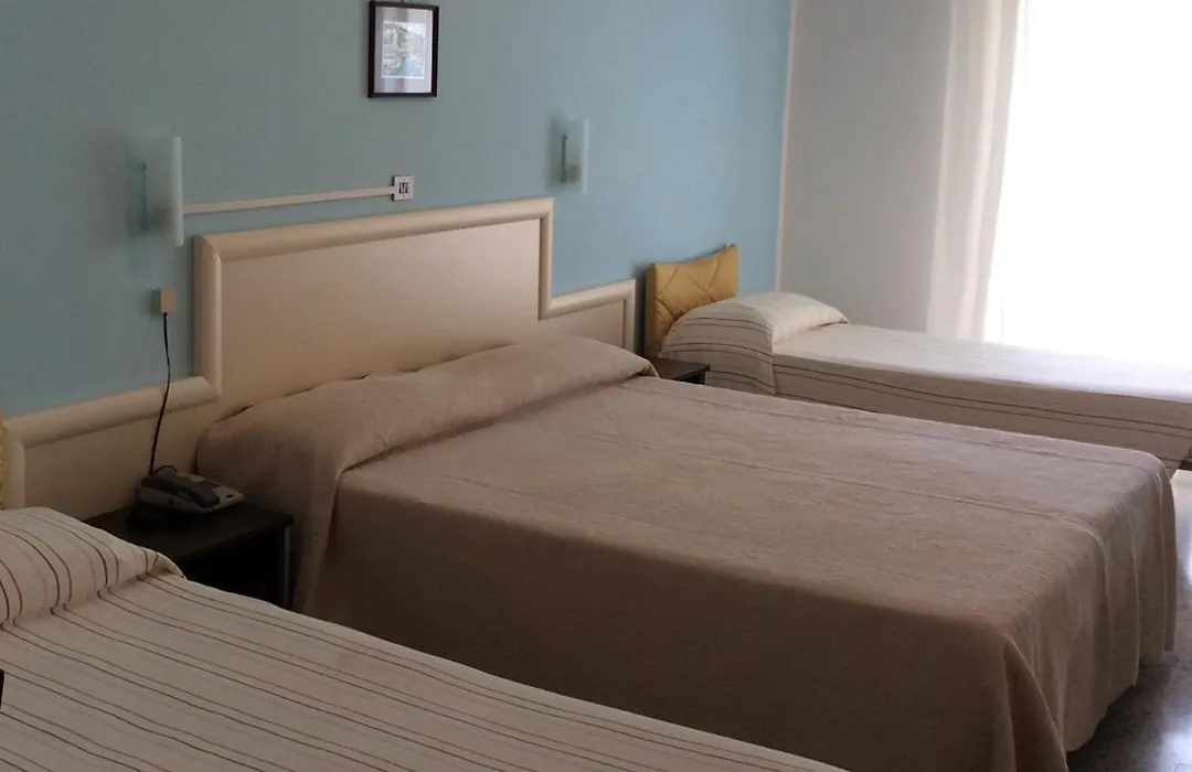 Hotel Riviera-1