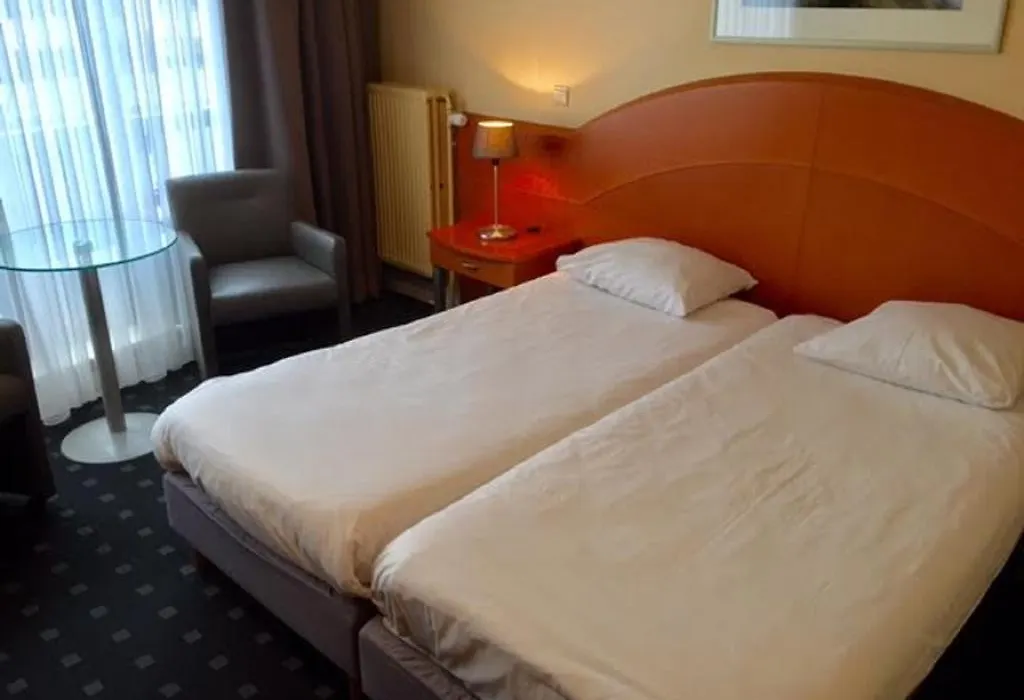 Acces Hotel-1