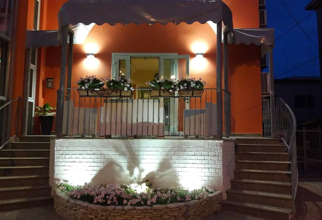 Hotel Cinzia-1