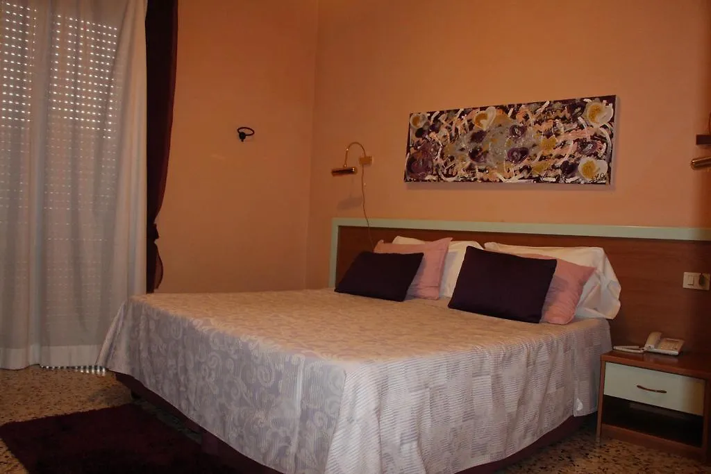 Hotel San Donnino-1