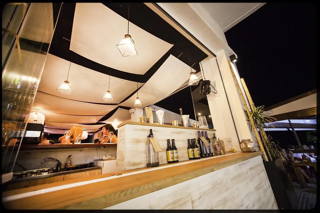 Hotel Muva Beach-1