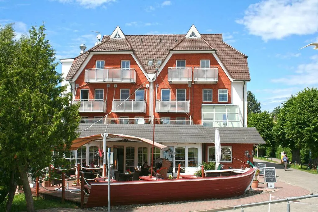 Hotel Boddenhus Garni-1