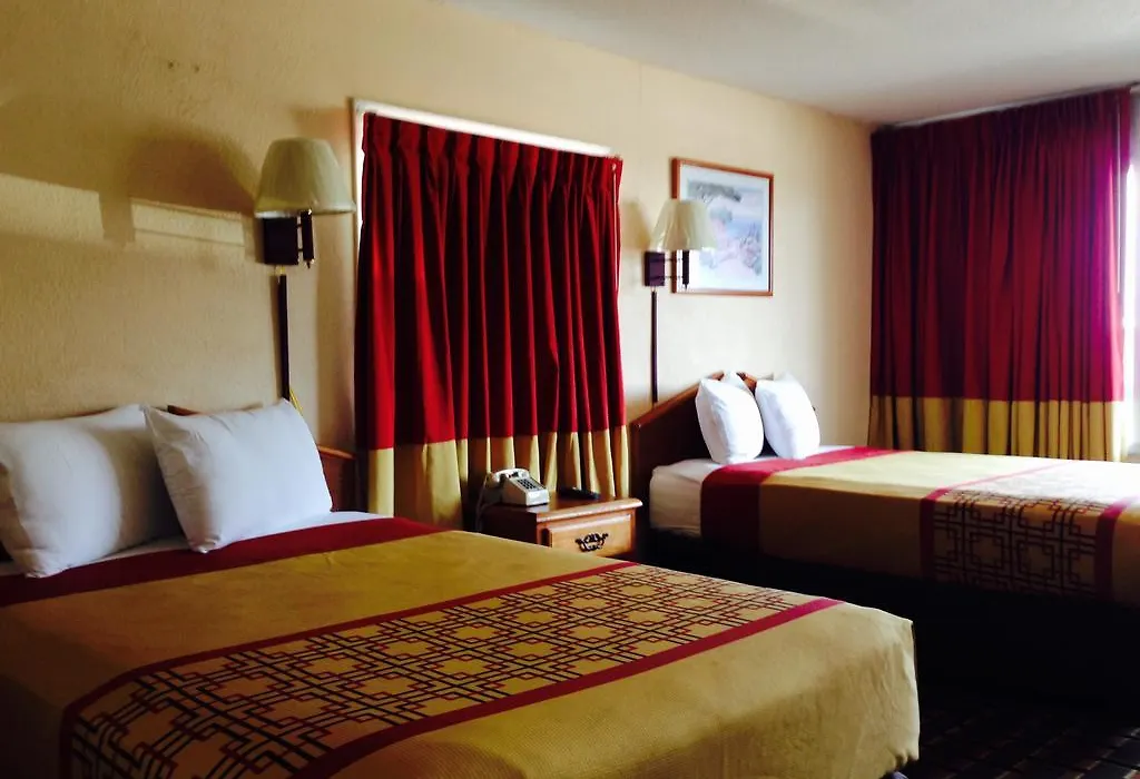 Happy Holiday Motel-1