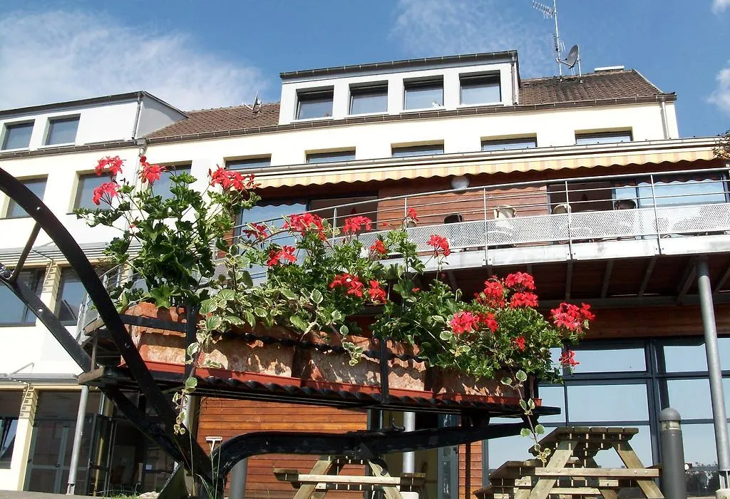 Hostel - Le Mittel-1