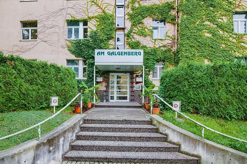 Hotel Am Galgenberg-1