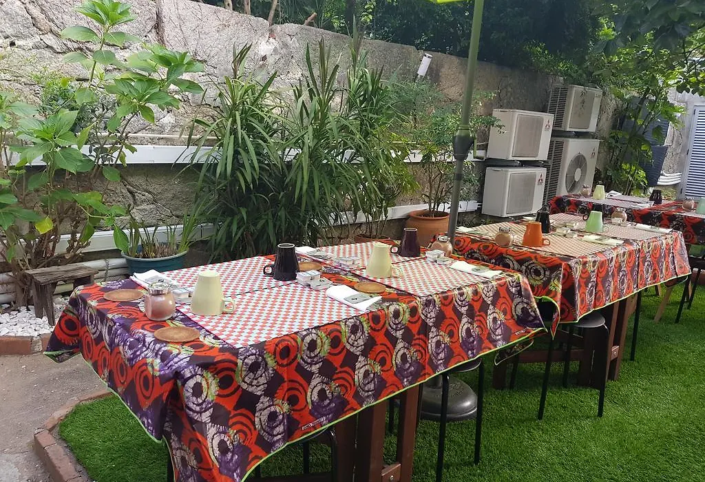 Jualis Guest House-1