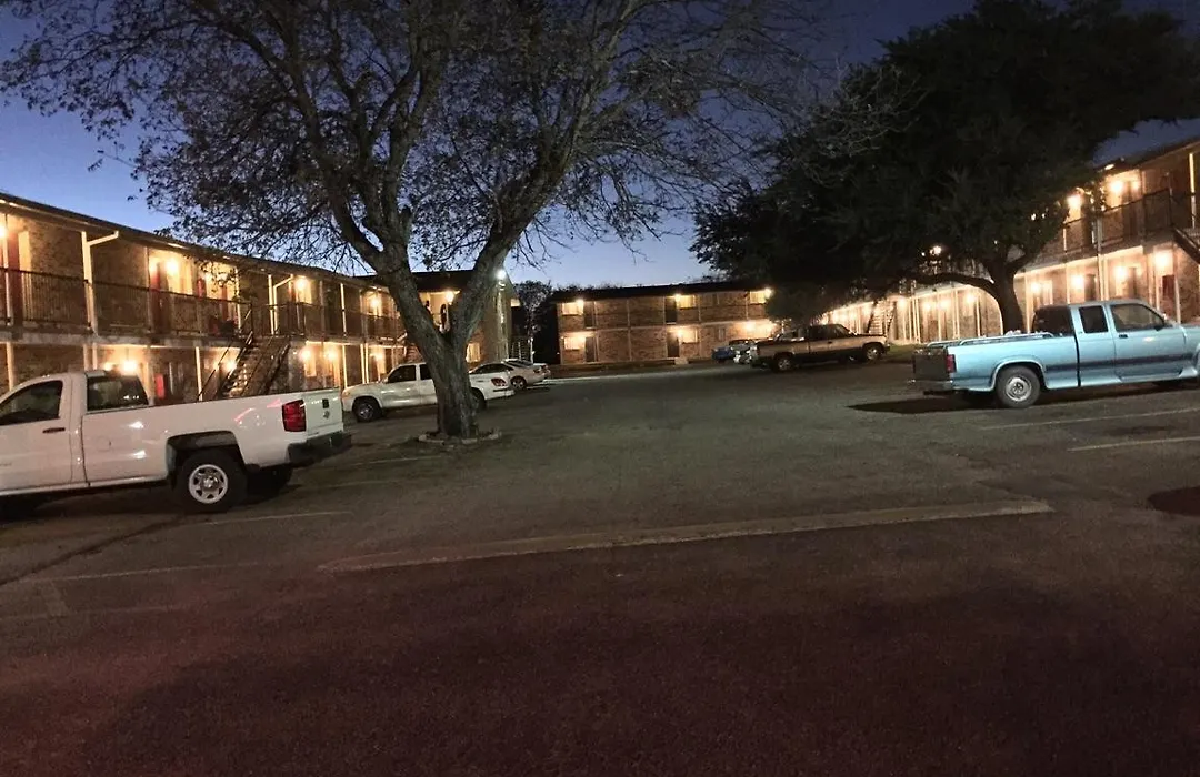 Ranch House Inn & Suites-1