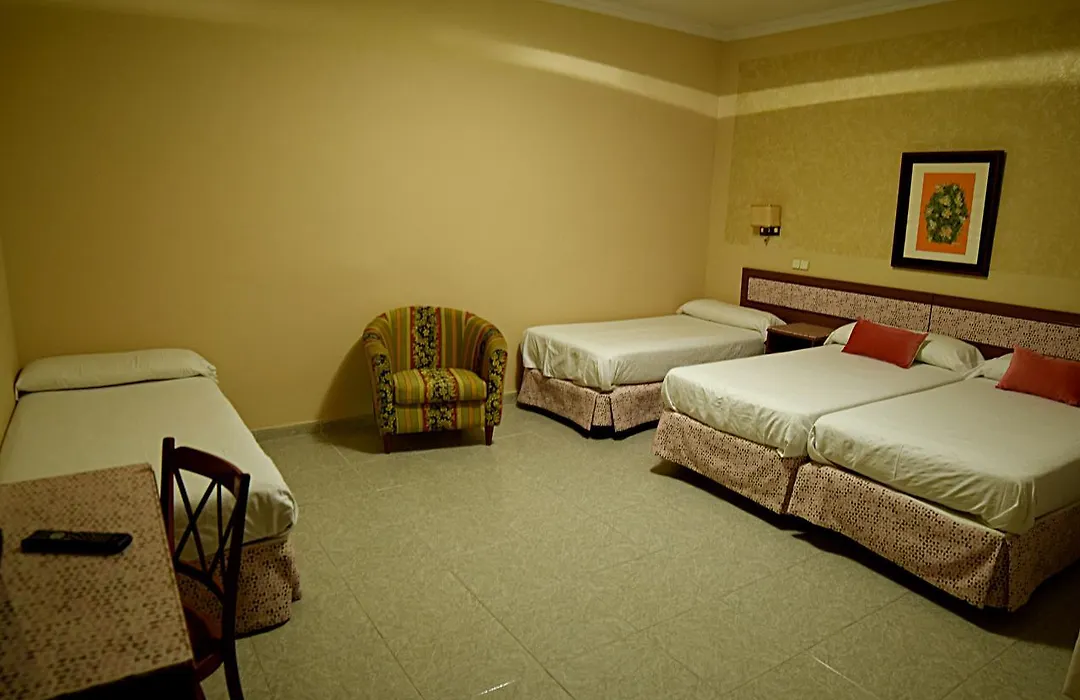 Hotel Mercedes-1