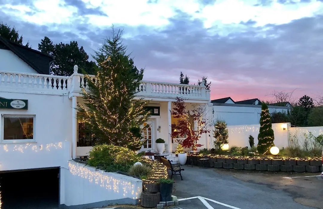 Hotel Ramor Garni-1