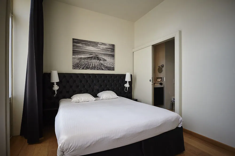 Hotel Le Parisien-1