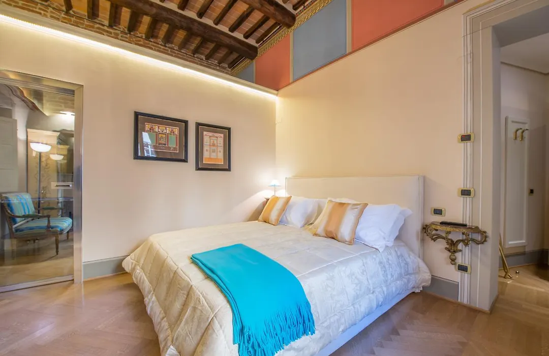 N.15 Santori Luxury Home-1