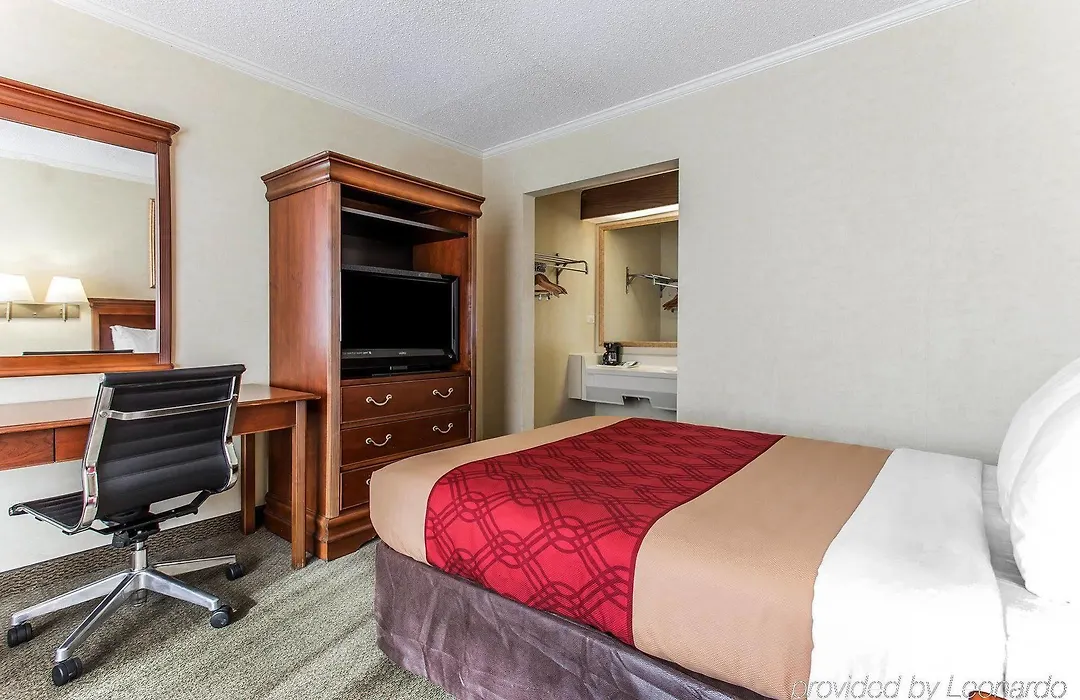 Econo Lodge Kernersville-1