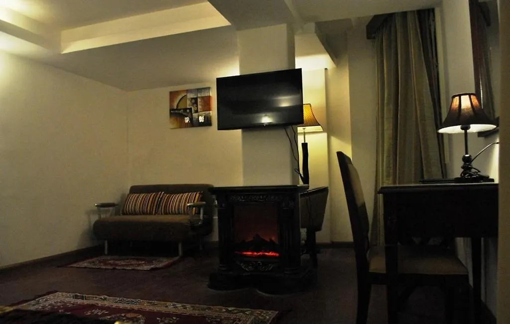 Hotel Mohit-1