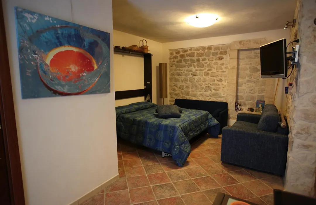 Le Case Dello Zodiaco albergo diffuso-1