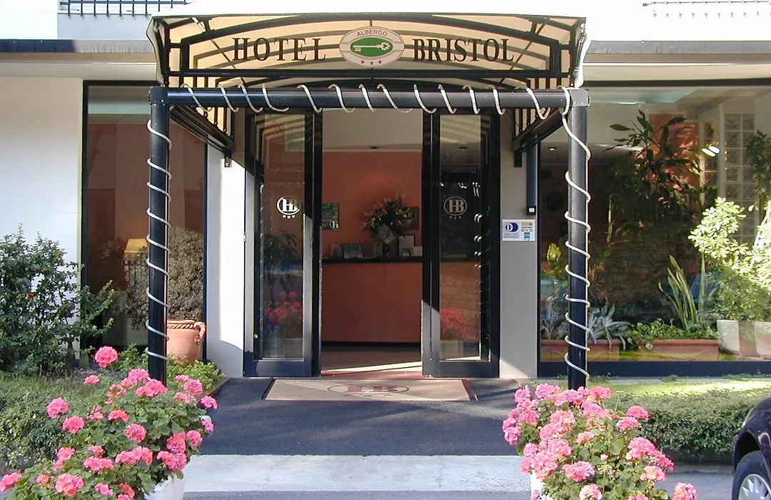 Hotel Bristol-1