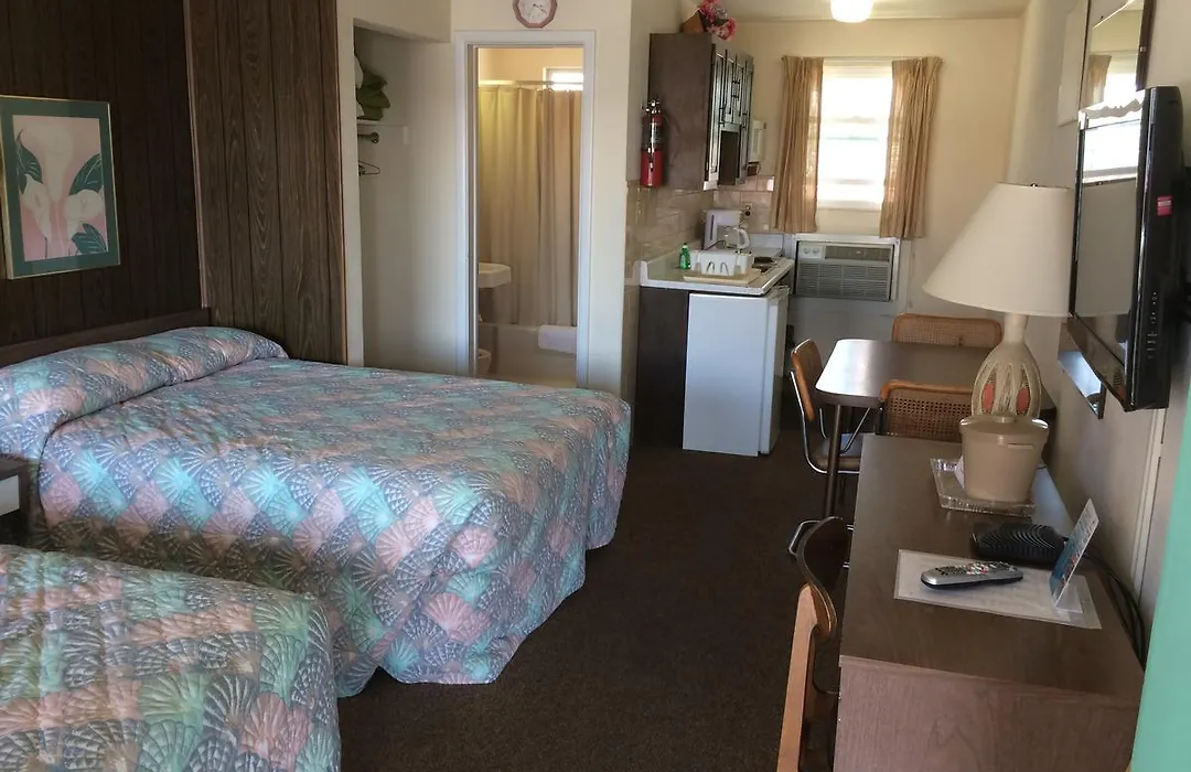 Crystal Sands Motel-1