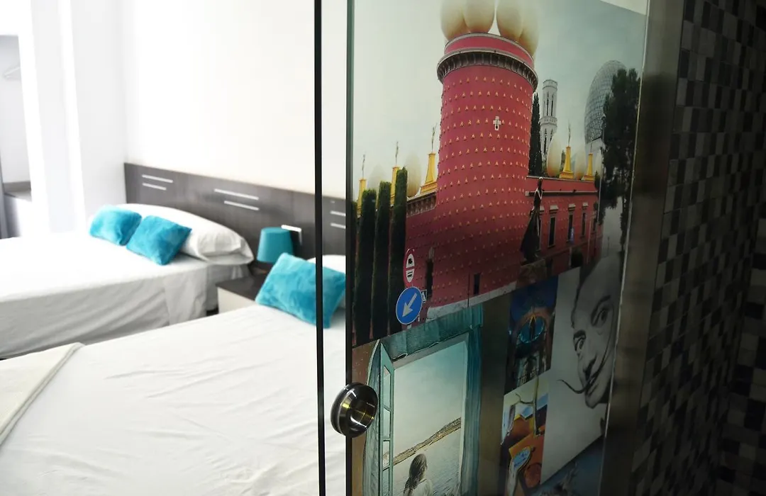 Bed&Breakfast 10 Girona-1