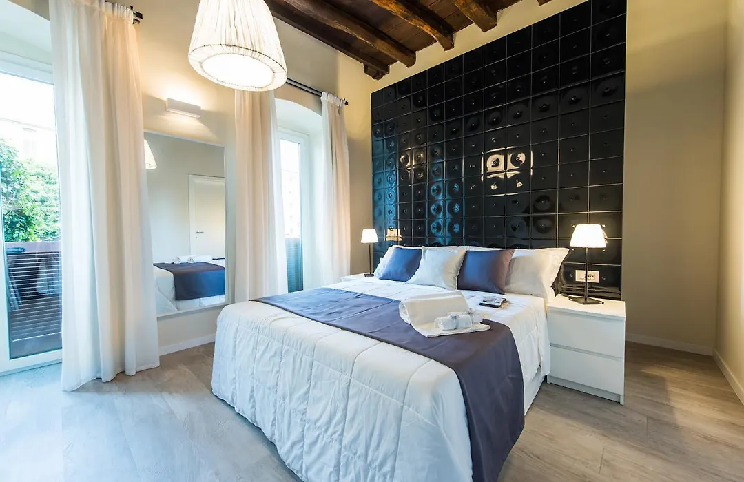 Luxuryenne-1