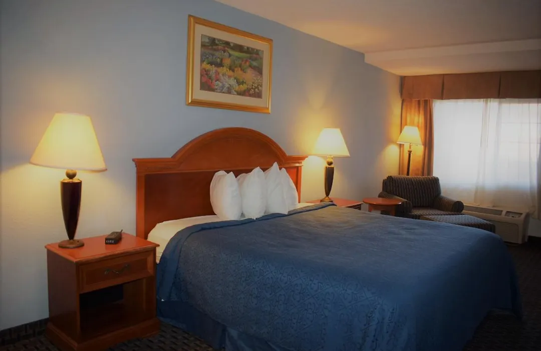 Texas Inn & Suites-1