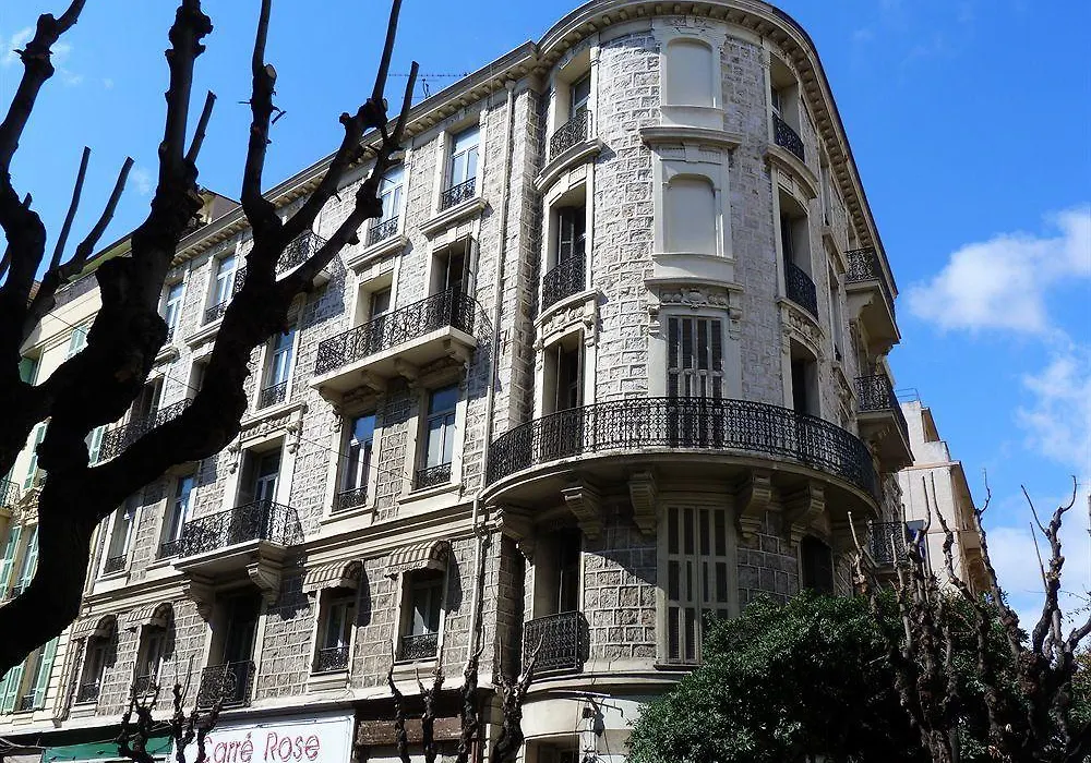 Appartements Comte De Nice-1