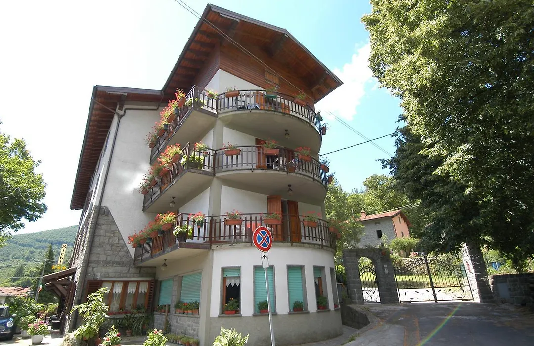 Albergo Sichi-1