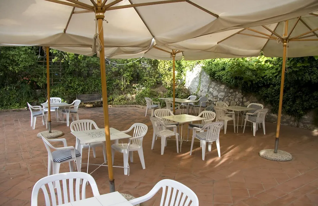 Hotel Giardino degli Ulivi-1