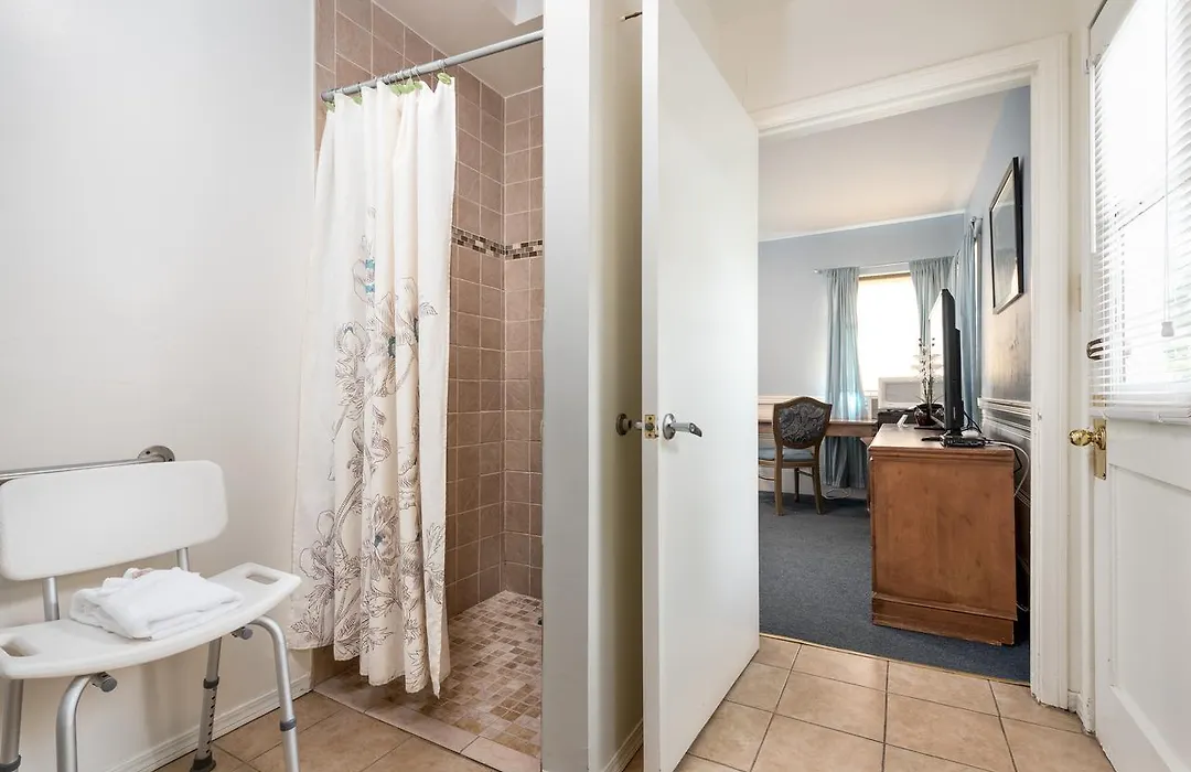 Wilshire Motel-1
